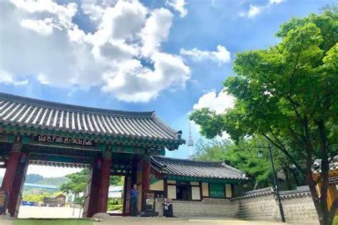 Ultimate Guide to Namsangol Hanok Village .